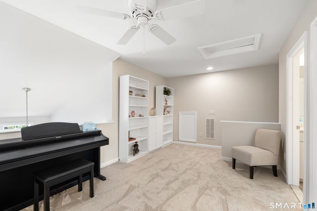 733 Championship Drive 733, Oxford, CT 06478