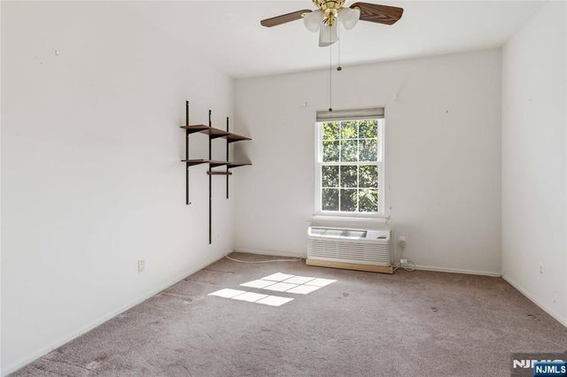 5322 Richmond Road 322, West Milford, NJ 07480