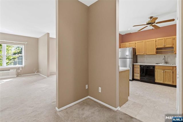 5322 Richmond Road 322, West Milford, NJ 07480