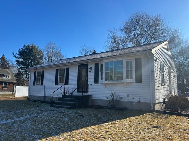 10 Walter St, Norton, MA 02766