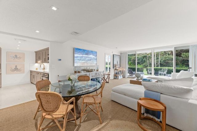 2774 S Ocean Boulevard 105, Palm Beach, FL 33480