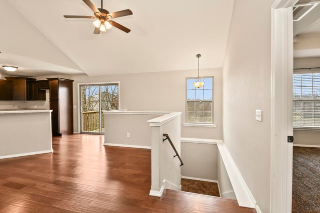 1403 N Farmington Drive, Ozark, MO 65721