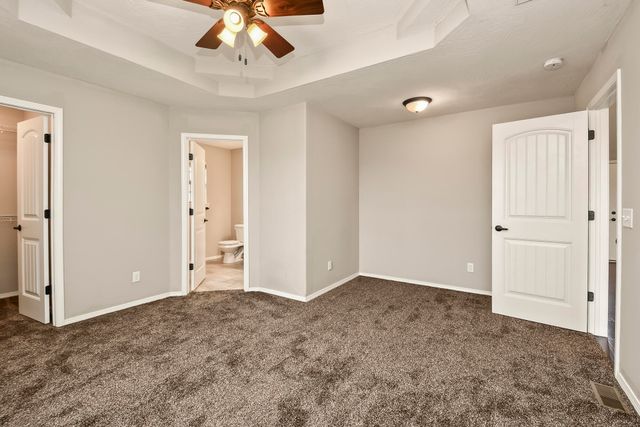 1403 N Farmington Drive, Ozark, MO 65721