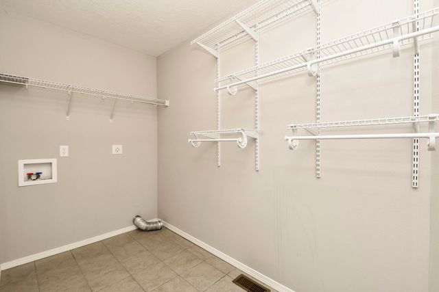 1403 N Farmington Drive, Ozark, MO 65721