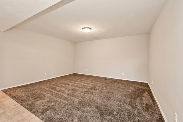 1403 N Farmington Drive, Ozark, MO 65721