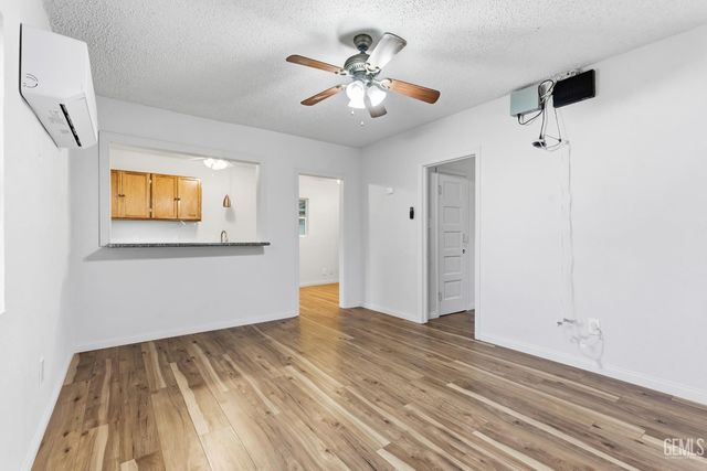 125 L Street, Bakersfield, CA 93304