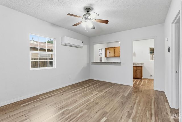 125 L Street, Bakersfield, CA 93304