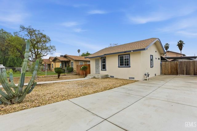 125 L Street, Bakersfield, CA 93304