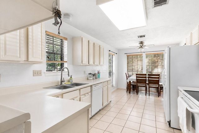 5406 Creek Shadows Drive, Kingwood, TX 77339