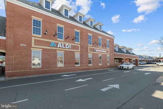 6651 HUNTING PATH RD, Haymarket, VA 20169