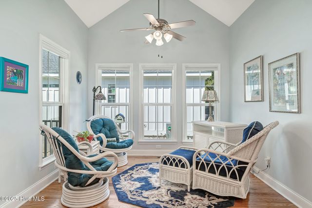 212 Lakeshore Drive, Lake Waccamaw, NC 28450