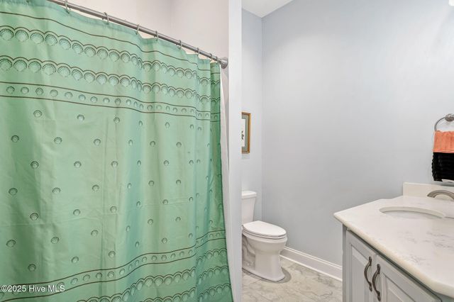 212 Lakeshore Drive, Lake Waccamaw, NC 28450