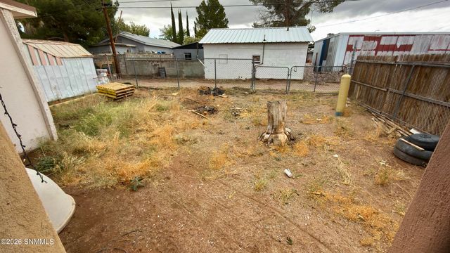 847 Luna Street, Las Cruces, NM 88001
