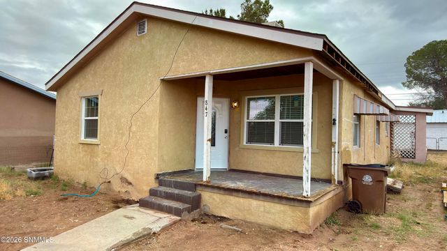 847 Luna Street, Las Cruces, NM 88001