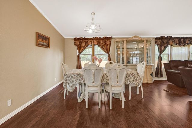 3233 Clarksville Street, La Porte, TX 77571