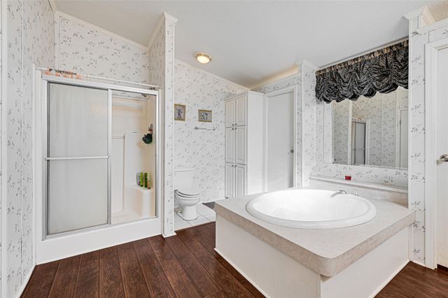 3233 Clarksville Street, La Porte, TX 77571