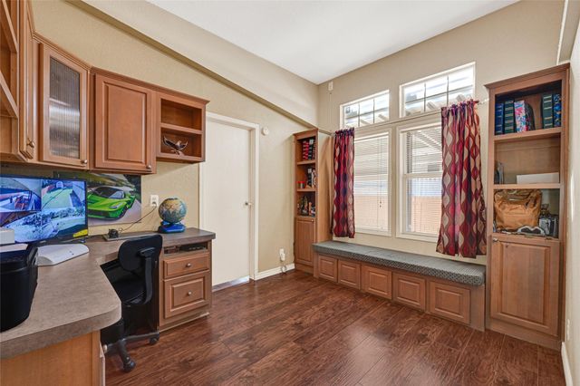 3233 Clarksville Street, La Porte, TX 77571