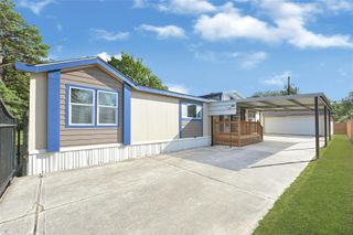 3233 Clarksville Street, La Porte, TX 77571