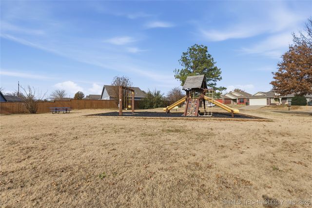 11103 N 143rd East Avenue, Owasso, OK 74055