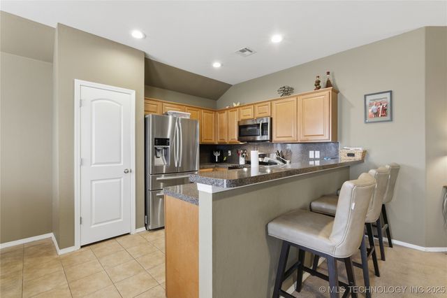 11103 N 143rd East Avenue, Owasso, OK 74055