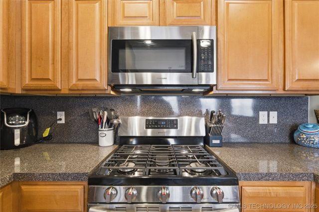 11103 N 143rd East Avenue, Owasso, OK 74055