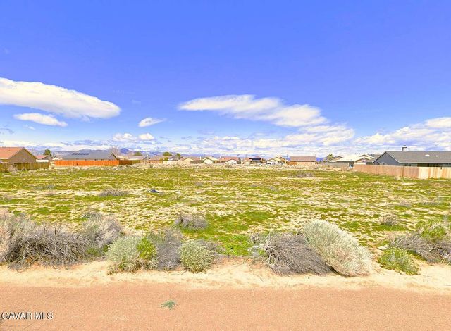 8315 Milner Drive, California City, CA 93505