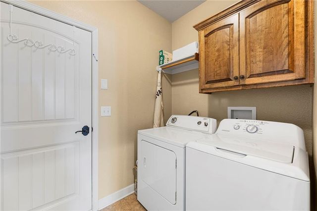 1362 Brompton Lane, Raymore, MO 64083