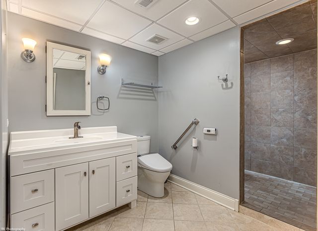 1581 Pinehurst Drive, Joliet, IL 60433