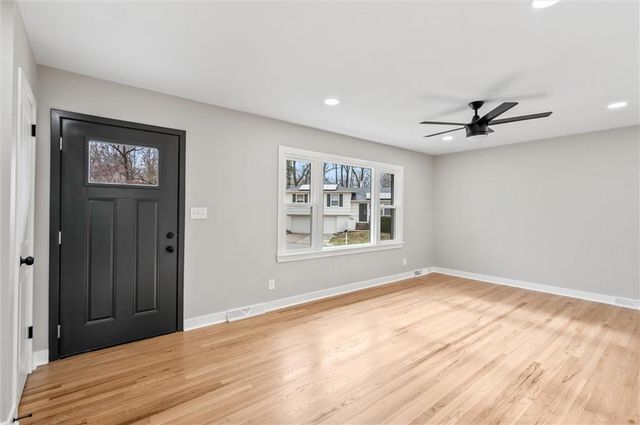 9501 Grand Avenue, Kansas City, MO 64114