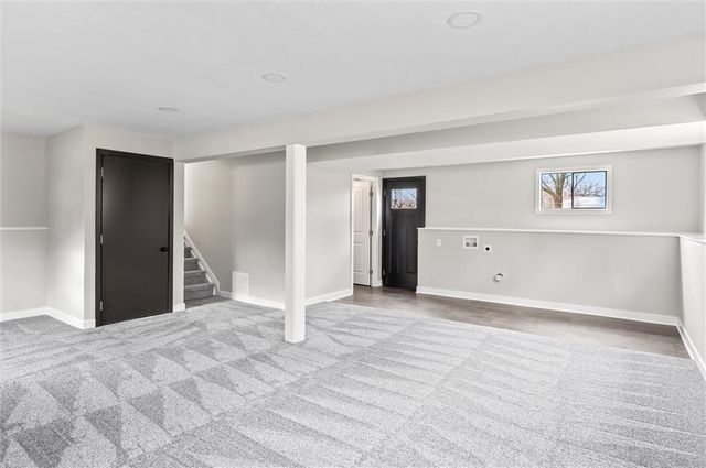 9501 Grand Avenue, Kansas City, MO 64114