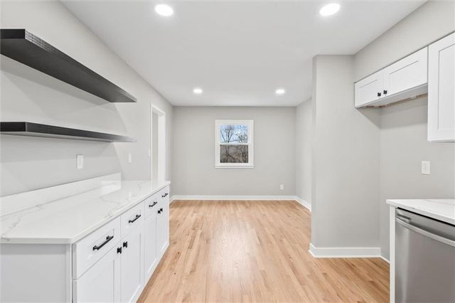 9501 Grand Avenue, Kansas City, MO 64114