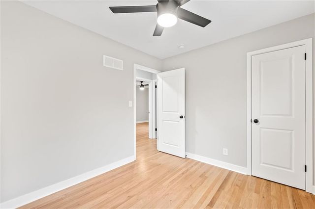 9501 Grand Avenue, Kansas City, MO 64114