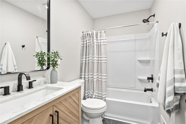 9501 Grand Avenue, Kansas City, MO 64114