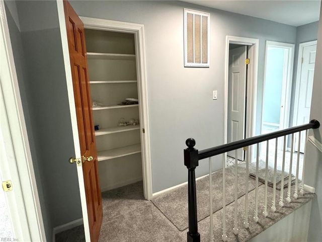 2 Yulee CT, Hampton, VA 23669