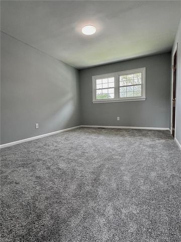 2 Yulee CT, Hampton, VA 23669