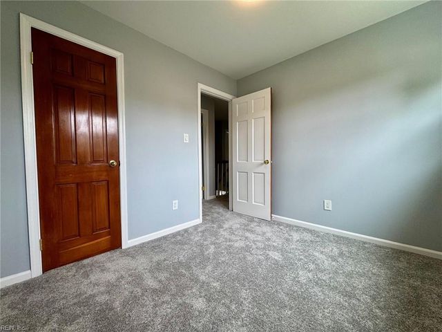 2 Yulee CT, Hampton, VA 23669