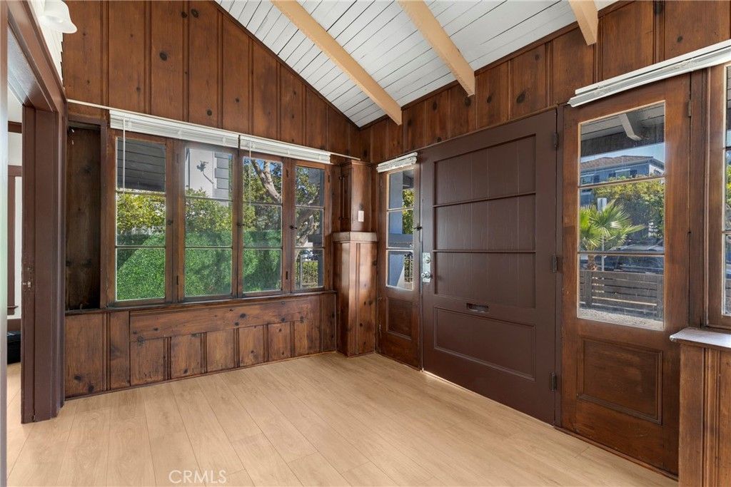 323 N New Hampshire, Los Angeles, CA 90004 — photo 3