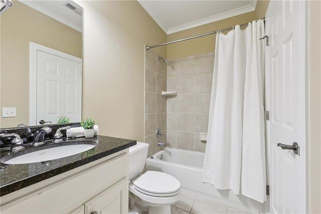 3734 Wavespray Court, Gainesville, GA 30506