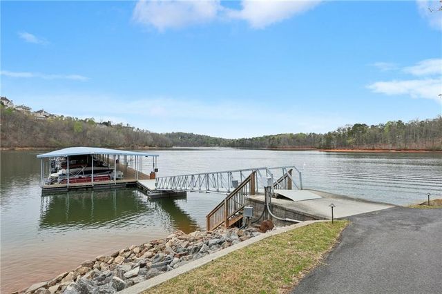 3734 Wavespray Court, Gainesville, GA 30506