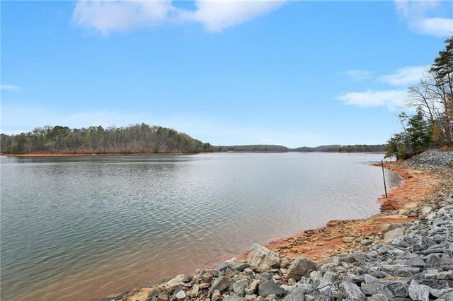 3734 Wavespray Court, Gainesville, GA 30506