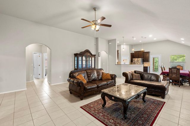 499 Eagle Brook LN, Buda, TX 78610