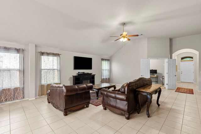 499 Eagle Brook LN, Buda, TX 78610