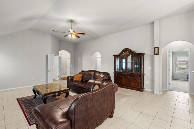 499 Eagle Brook LN, Buda, TX 78610