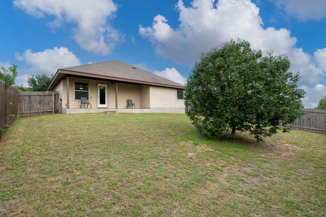 499 Eagle Brook LN, Buda, TX 78610