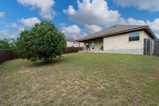 499 Eagle Brook LN, Buda, TX 78610