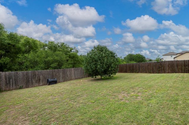 499 Eagle Brook LN, Buda, TX 78610