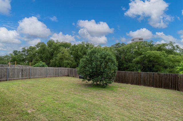 499 Eagle Brook LN, Buda, TX 78610