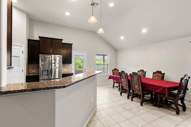 499 Eagle Brook LN, Buda, TX 78610