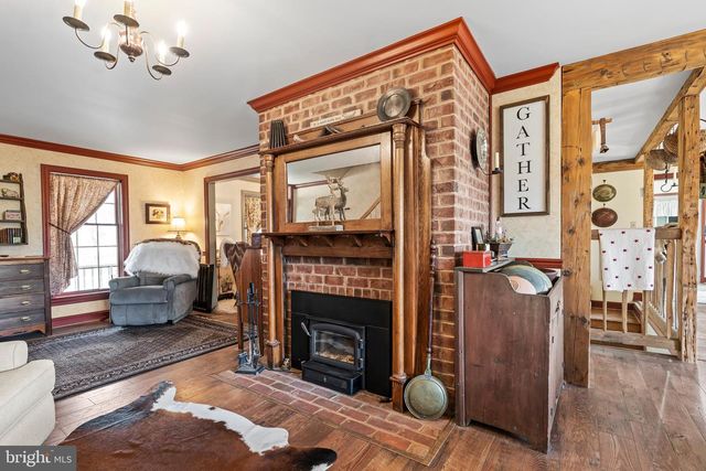 11625 WALNUT POINT RD, Hagerstown, MD 21740