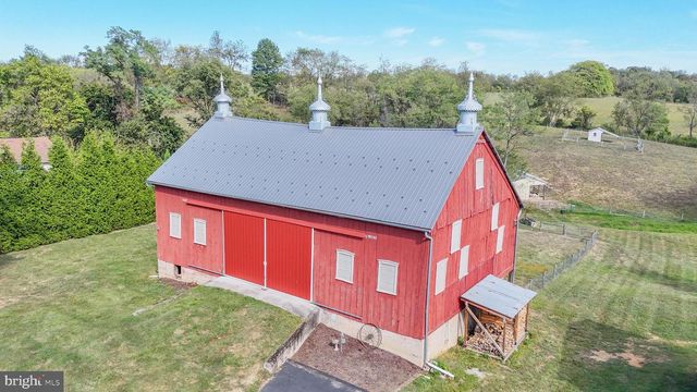 11625 WALNUT POINT RD, Hagerstown, MD 21740